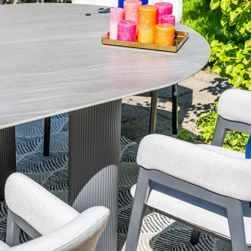 Selina dining tuinstoel - carbon black - valley sand - Antraciet