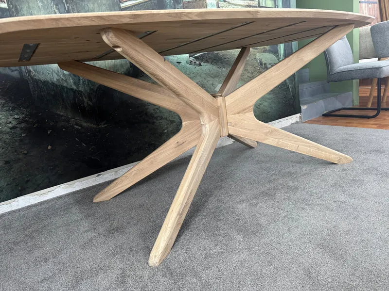 Esstisch Eiche Oval +Massivholz +Gestell-Massivholz +verschiedene Gestelle +Lieferbar in 2 Wochen
