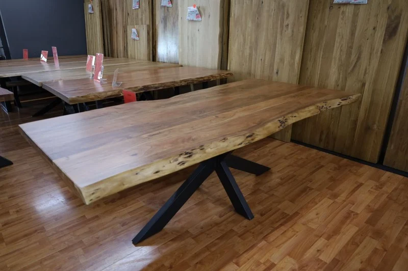 Esstisch Tisch + Massivholz Akazie +Echte Baumkante 200x100cm
