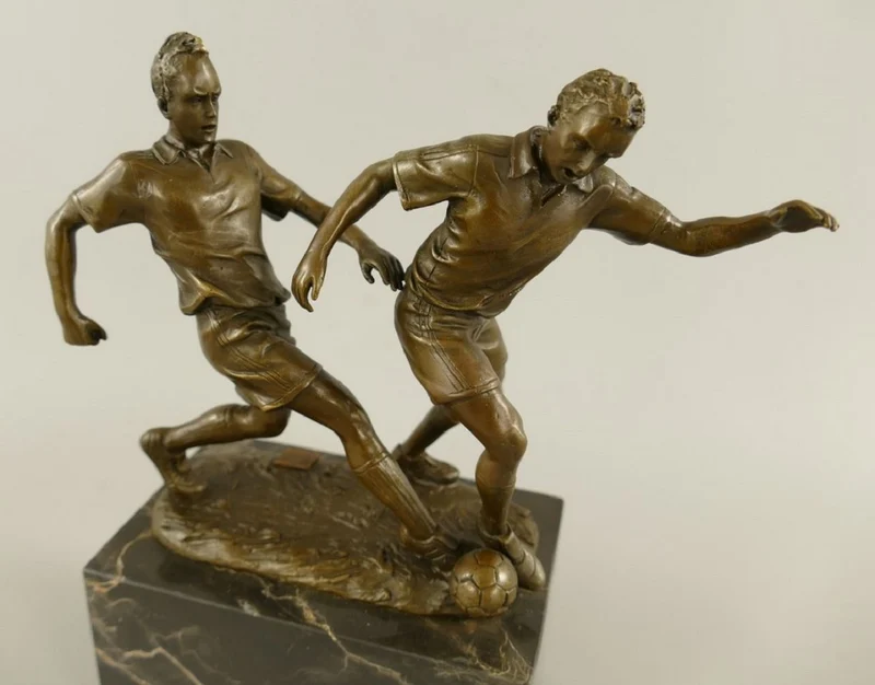 Casa Padrino Bronze Skulptur 2 Fußballspieler Bronze / Grau H. 23 cm - Schreibtisch Deko