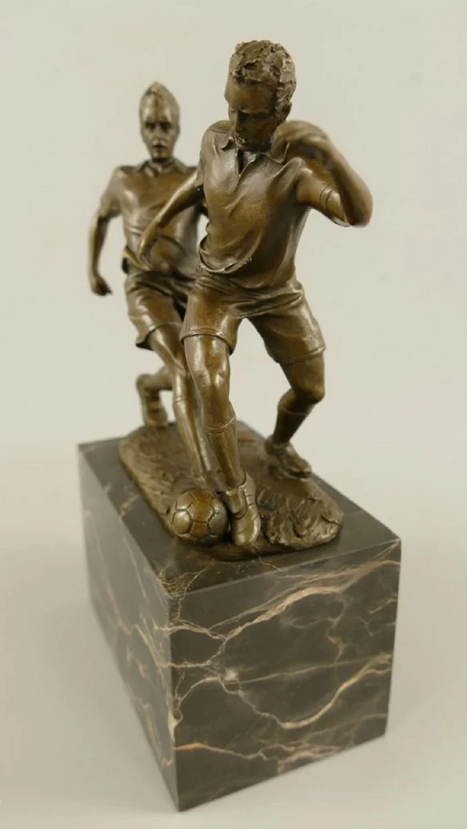 Casa Padrino Bronze Skulptur 2 Fußballspieler Bronze / Grau H. 23 cm - Schreibtisch Deko