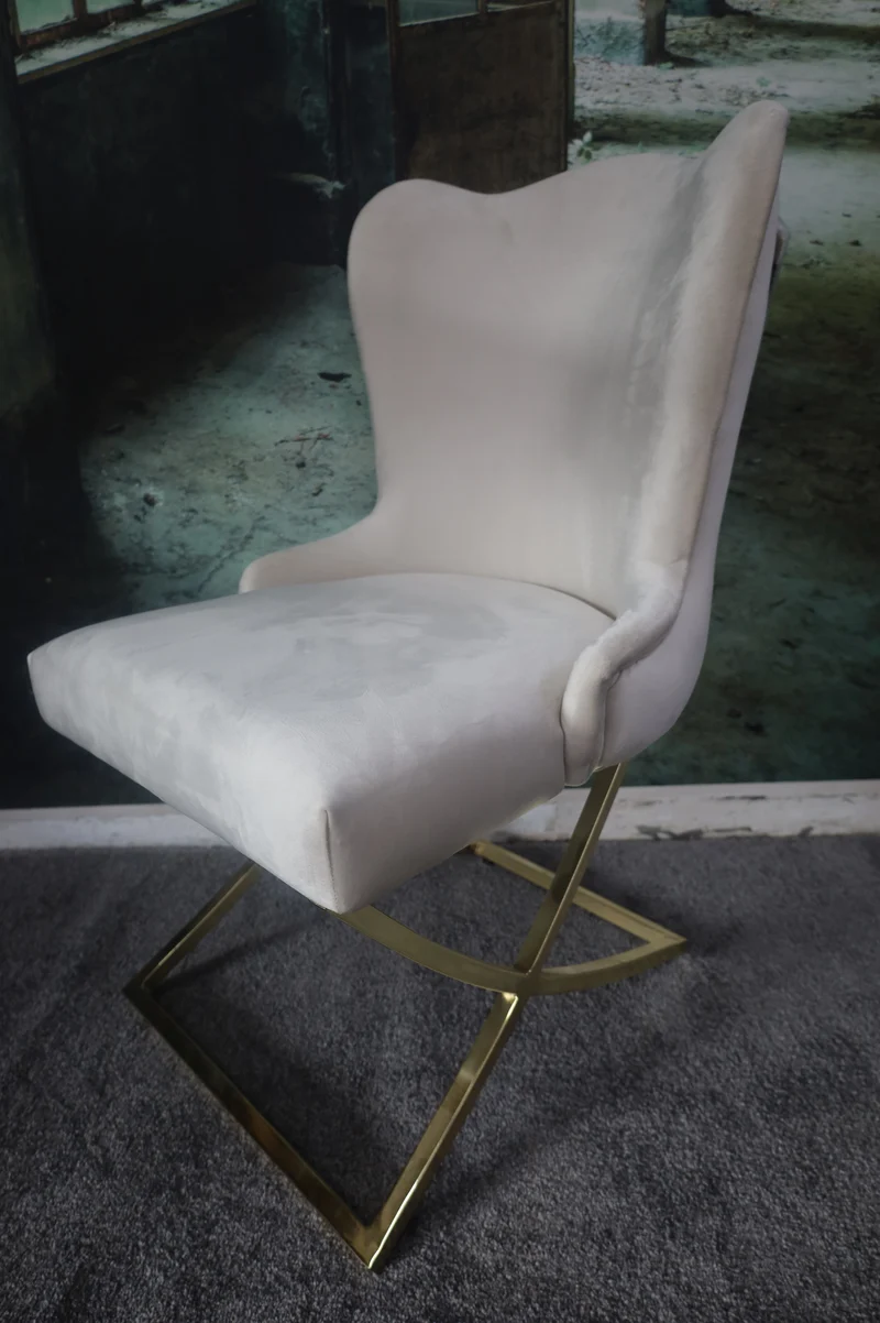 Esszimmerstuhl Stuhl +Samtstoff +Gold oder Chrom Gestell +mehrere Farben