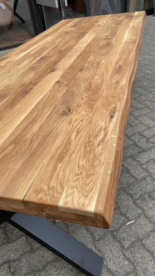 Esstisch Tisch + Massivholz Eiche + Baumkante + Spider Gestell