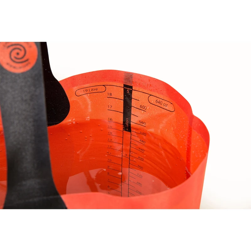 Folding Bucket – Past Season