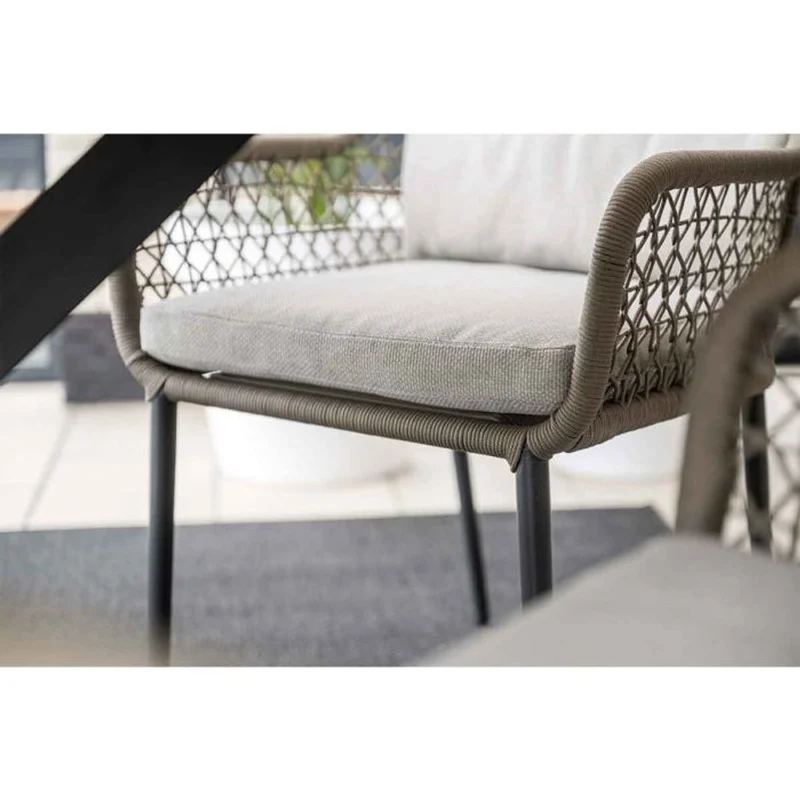 Toledo tuinset 5-delig carbon black rope taupe met Edison tuintafel rond 122 cm light teak vironwood