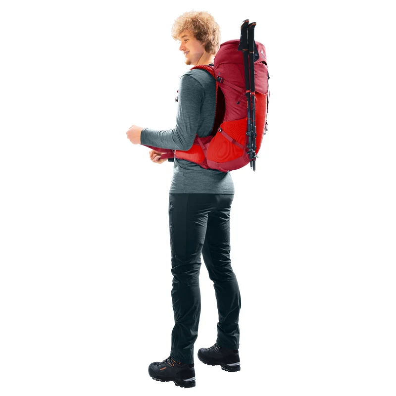 Deuter Futura 32 - Mochila de senderismo 66 cm (cherry-masala)