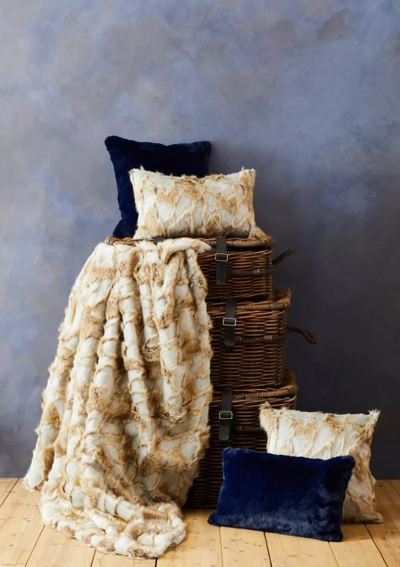 Bosie Lamina Navy Blue Rectangular Cushion