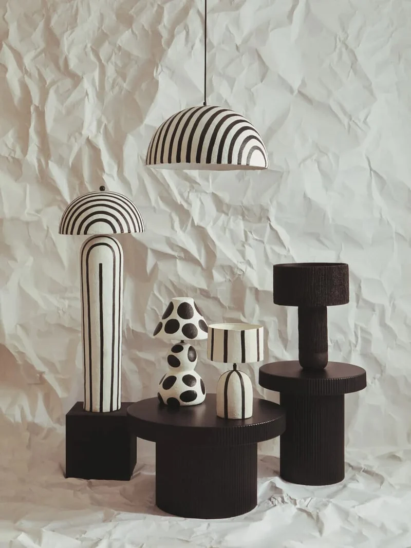 Carta Black Etched Linear Design Papier Mache Table Lamp