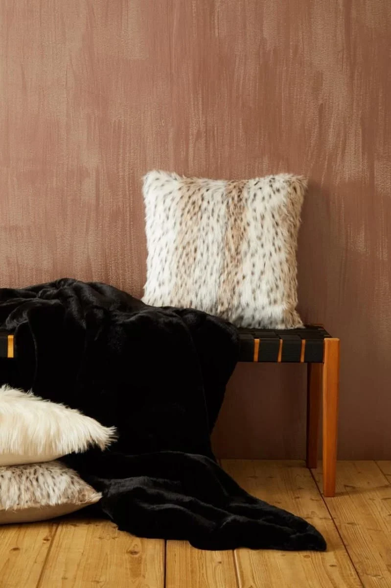 Bosie Lamina Black Fur Throw