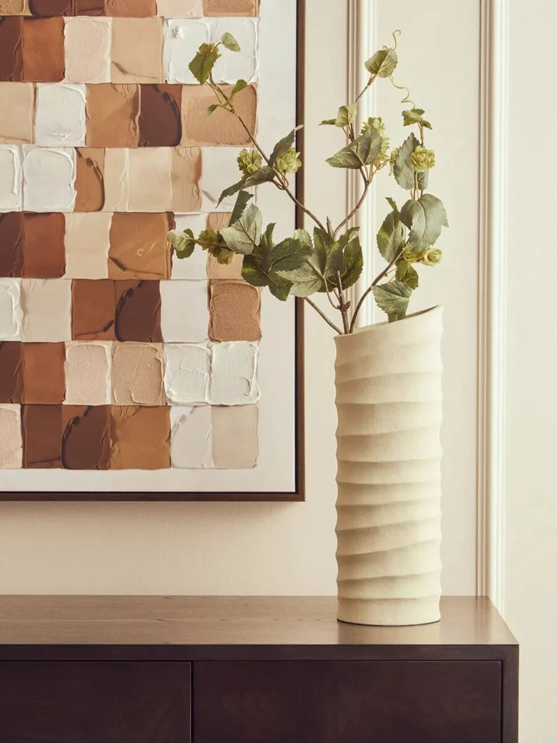 Mira Large Ivory Finish Rippled Vase