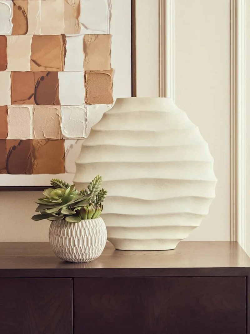 Mira Large Ivory Finish Rippled Round Vase