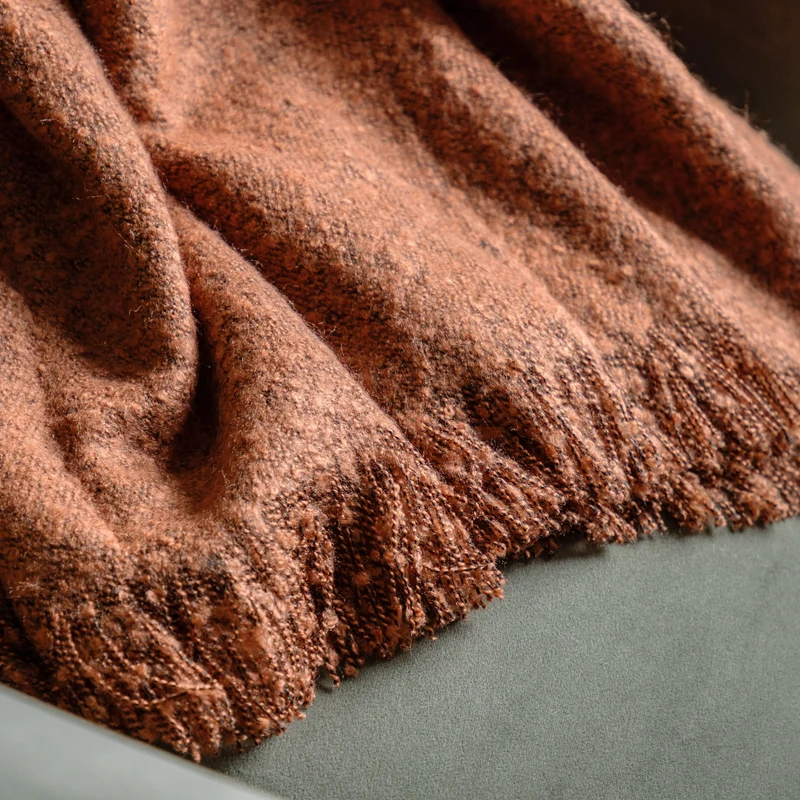Mel Acrylic Throw Rust | OUTLET