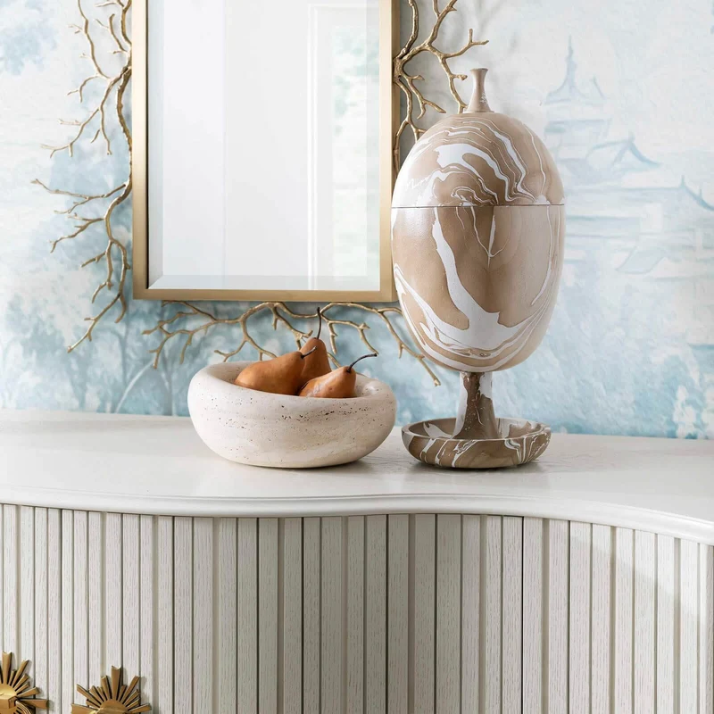 Hadden Hall Urn in Latte Swirl