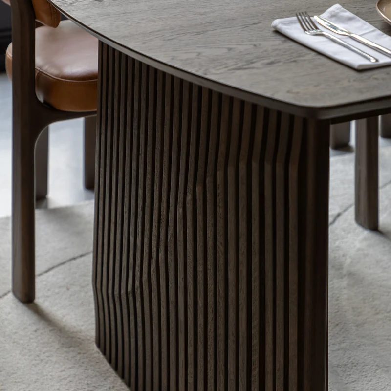 Onda Oval Extending Dining Table