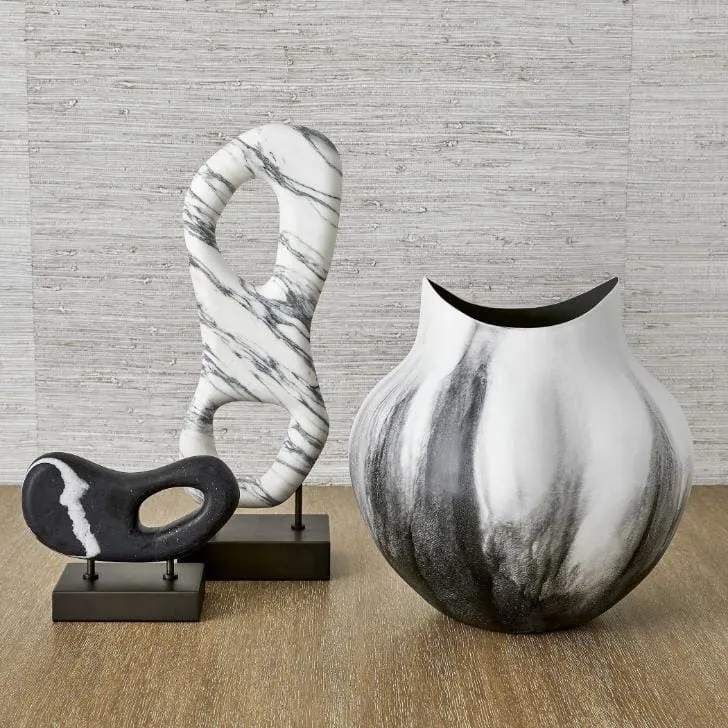Vapor Vase Black & White