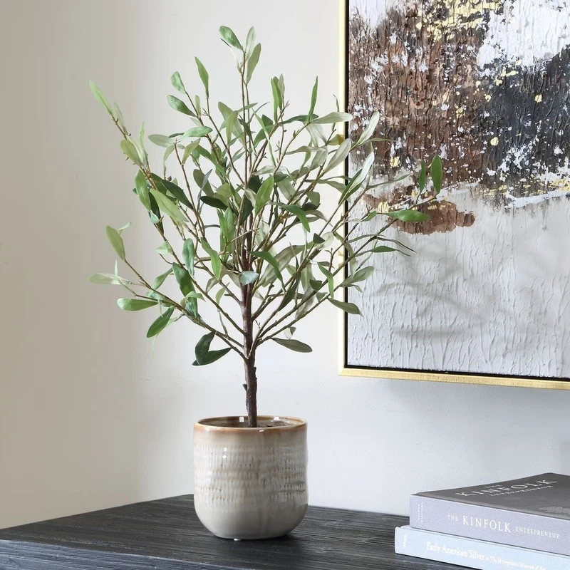 Solea Olive Accent and Textured Vase