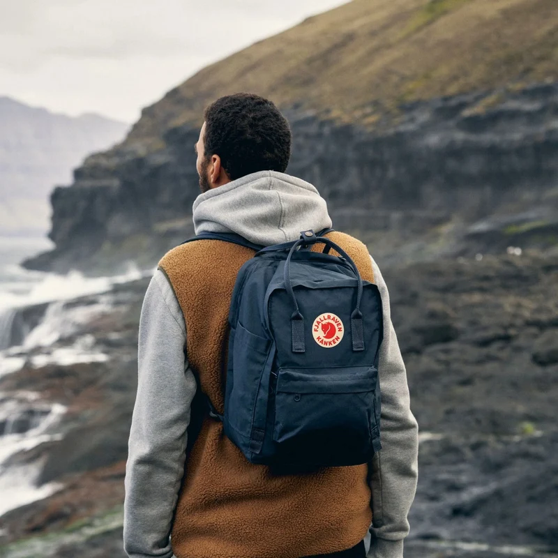 Fjällräven Kånken Laptop 17" - Mochila 42 cm (navy)