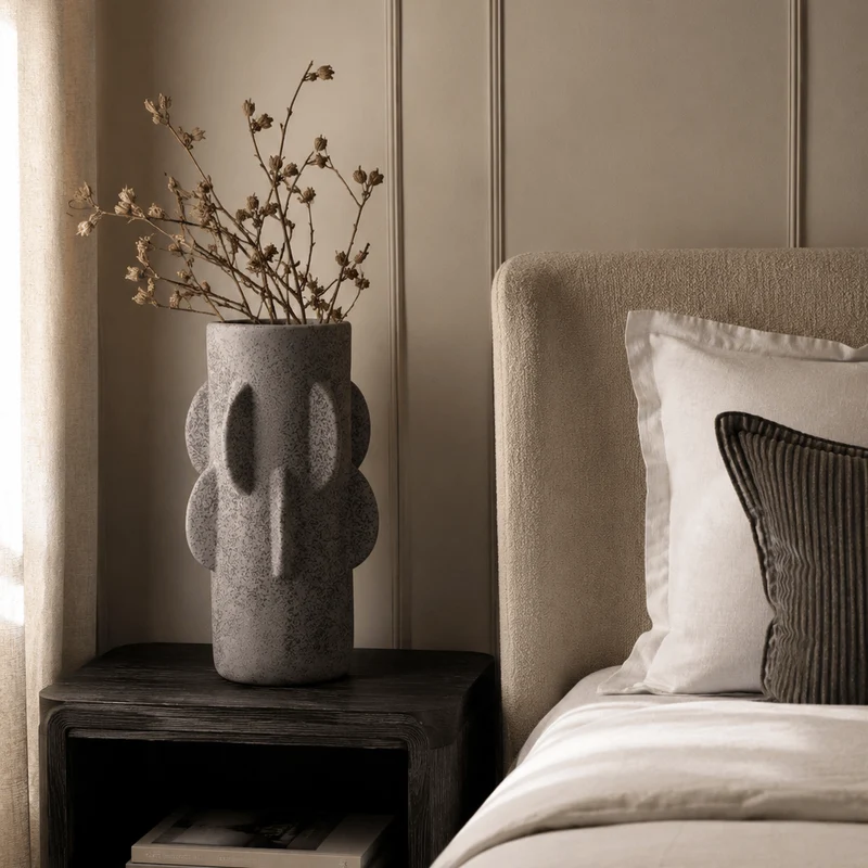 Sidra Small Black Textured Vase