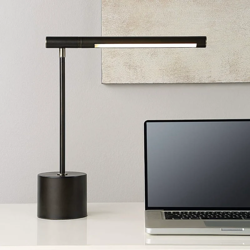 Zara Desk Lamp in Bronze