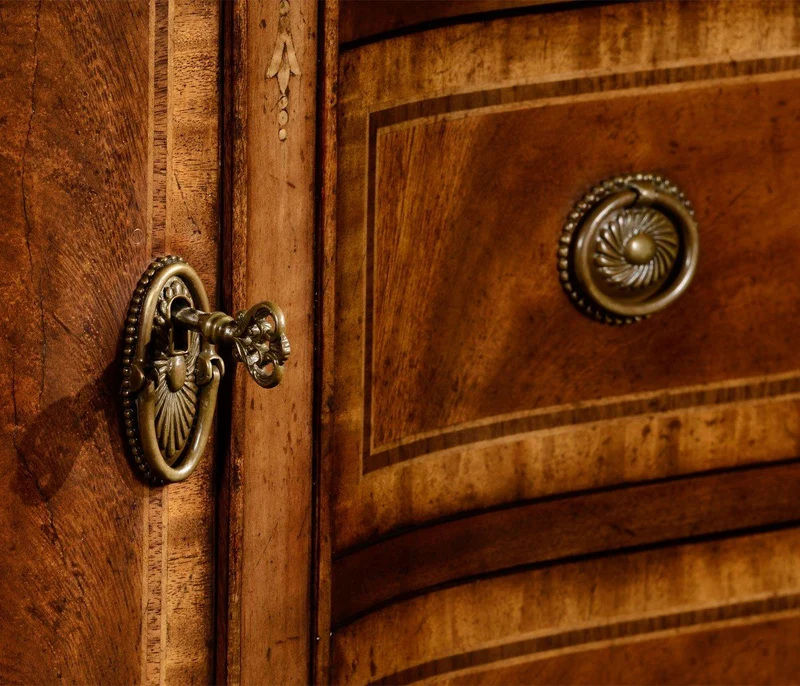 Sideboard Monarch with Curved Doors