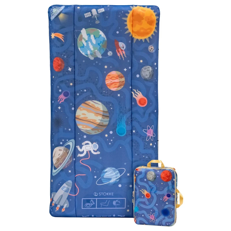 Stokke® JetKids™ Cloudsleeper - Colchón de viaje 150 cm (Space Maze)