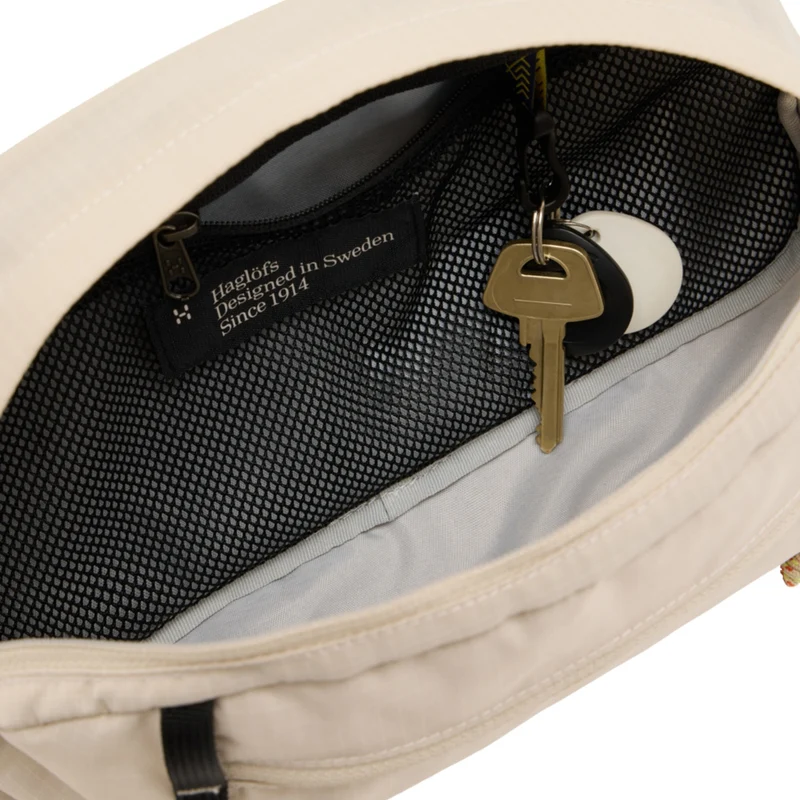 Haglöfs Tight Hip Pack 3,5L - Riñonera 25 cm (chalk beige/true black)