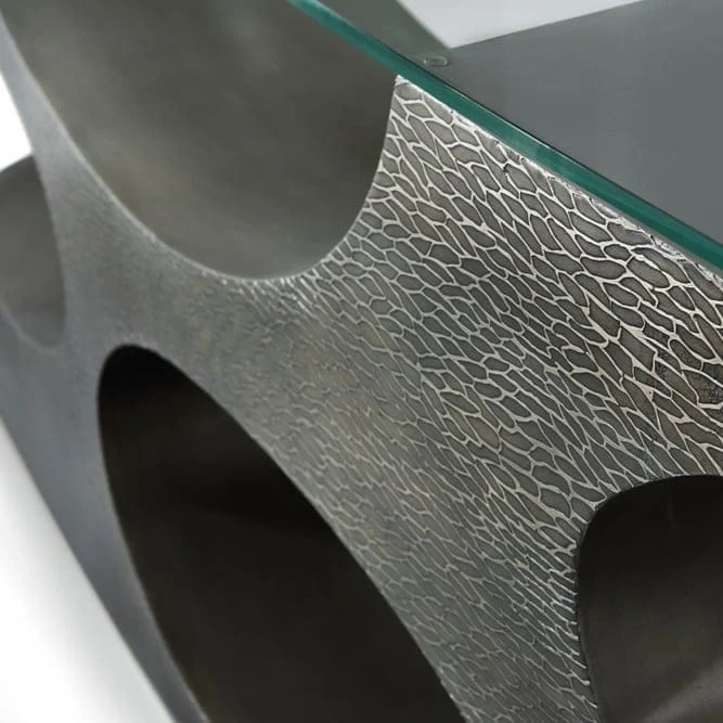 Essence Metal Console