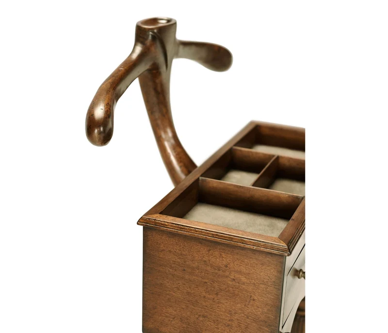 Valet Stand Regency