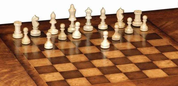 Monarch Extending Games Table - 93-132cm