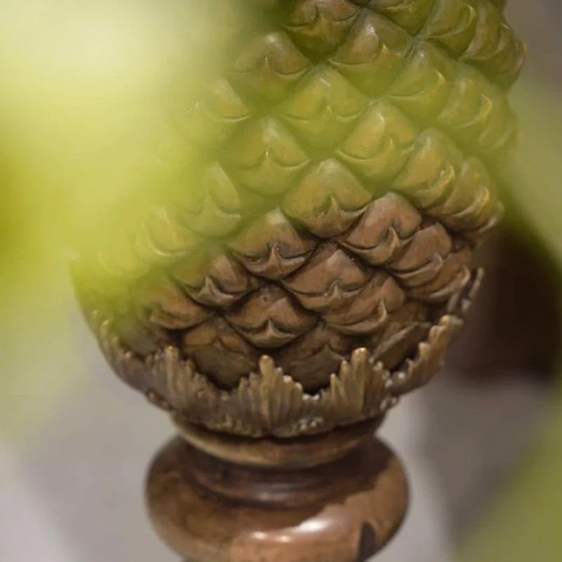 Palm Court Pineapple Table Lamp