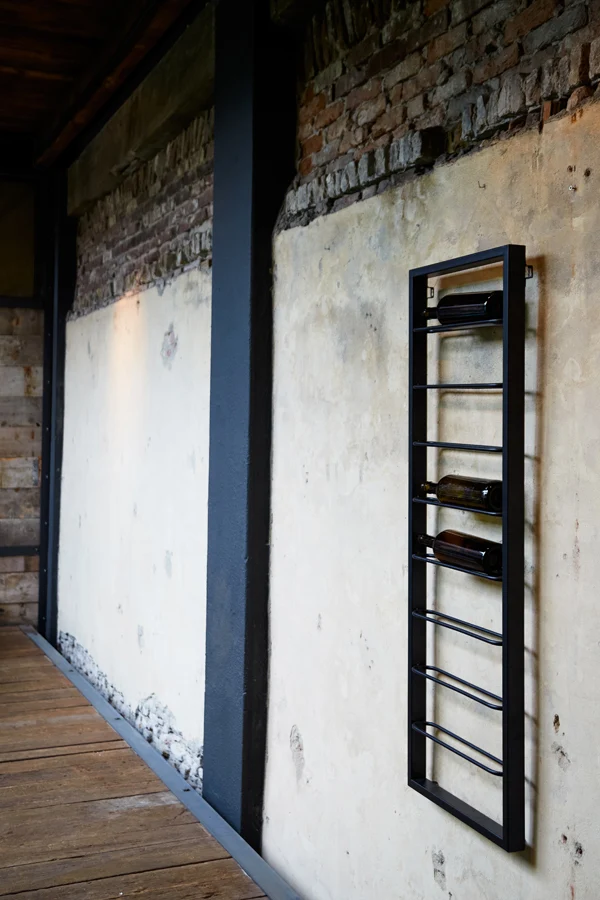 Wine rack 8 bottles 42x6x120 cm MACABEN black