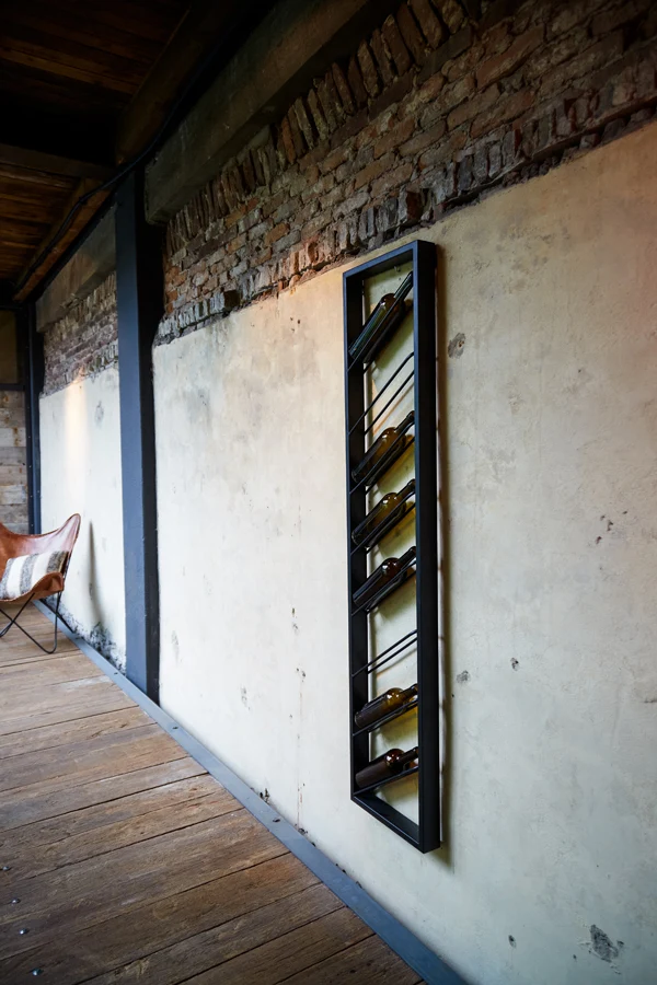 Wine rack 8 bottles 36x6x160 cm MALBEO black