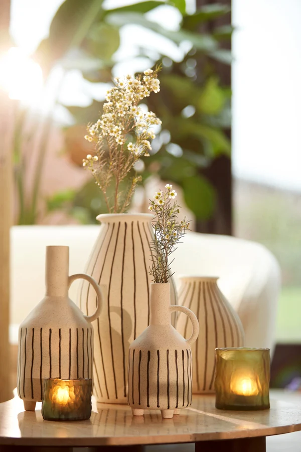 Vase deco 18,5x16,5x35,5 cm JONAI ceramics matt cream-black