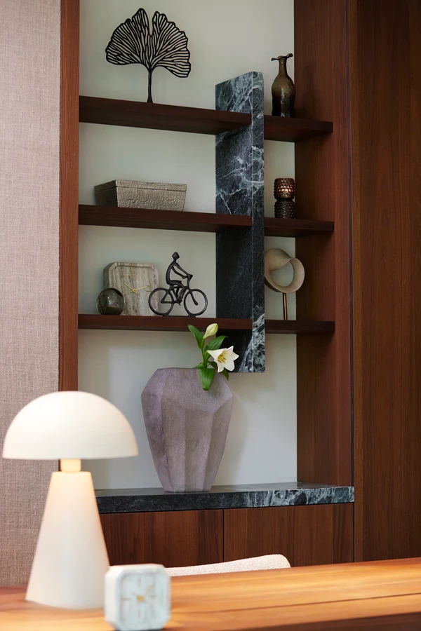 Vase 30x16x44,5 cm VIONNA glass light brown