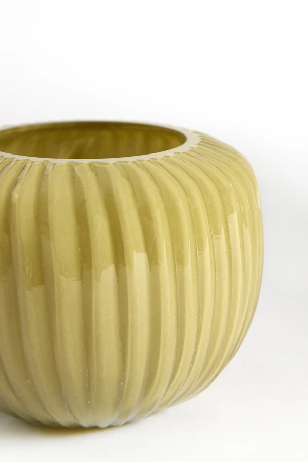 Tealight 11x9 cm OPALINE glass olive green