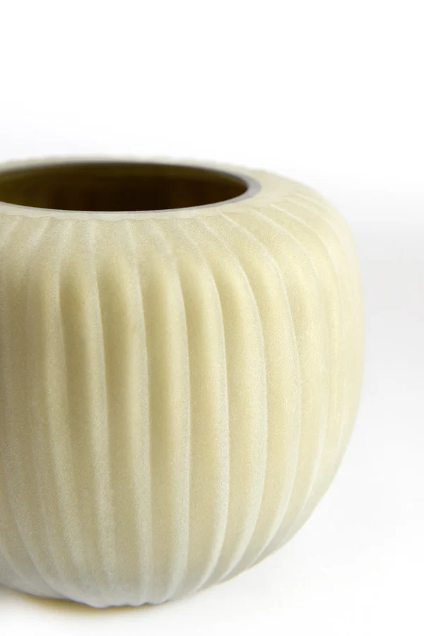 Tealight 11x9 cm OPALINE glass matt olive green
