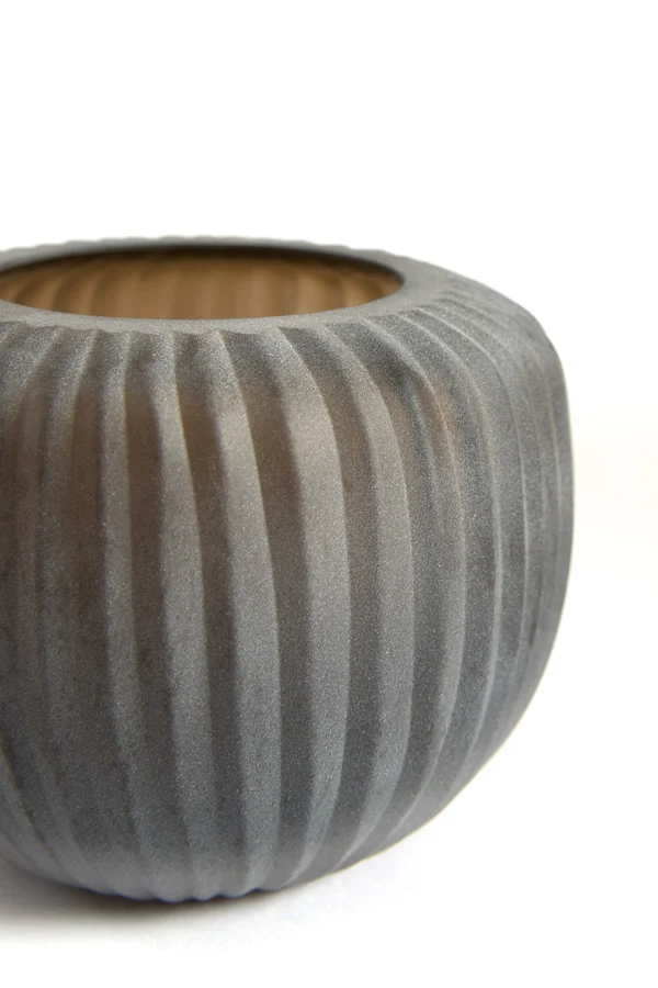 Tealight 11x9 cm OPALINE glass matt dark brown