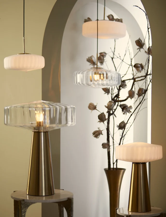 Table lamp 30x45 cm PLEAT glass matt white+gold