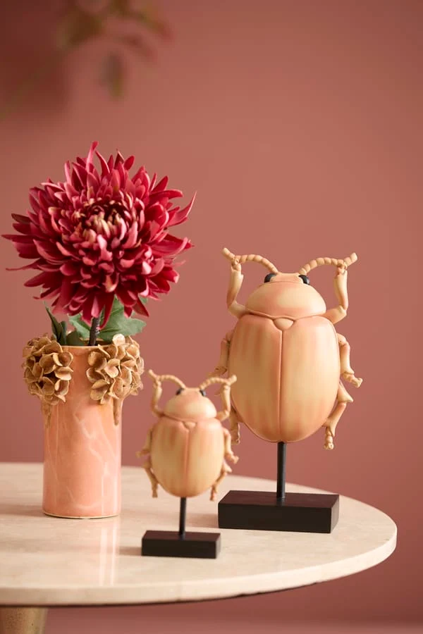 Ornament on base 22x12x42 cm BEETLE light pink+black